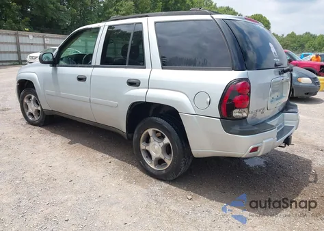2007 Chevrolet Trailblazer Ls из США, поврежденный, VIN 1GNDS13S172277700